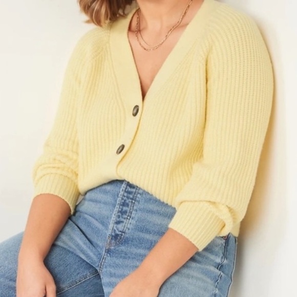 Old Navy Sweaters - Cute cardigan sweater